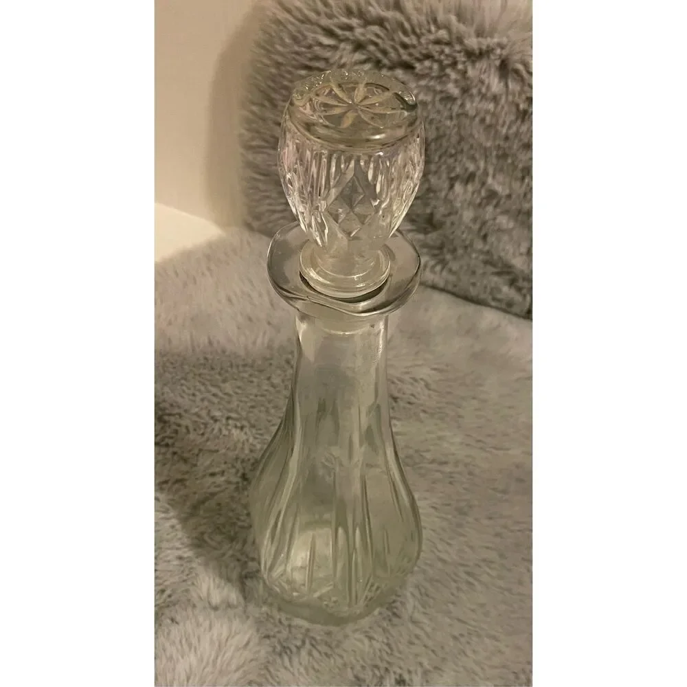 VTG 14” Glass Decanter & Stopper Etched Diamond pattern Genie Bottle